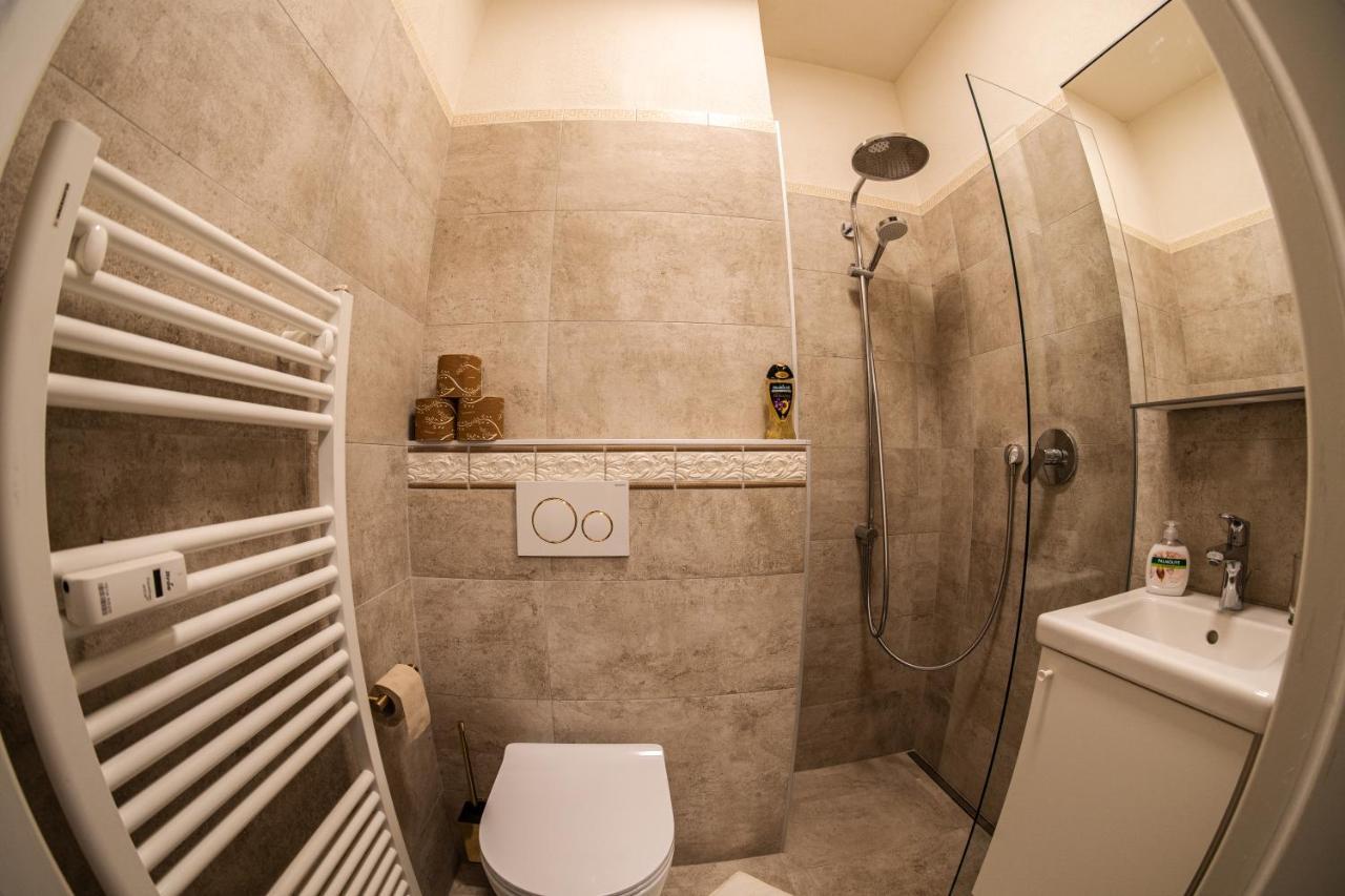 Flow Apartments Winkel Love Und Happiness Merano Exteriör bild